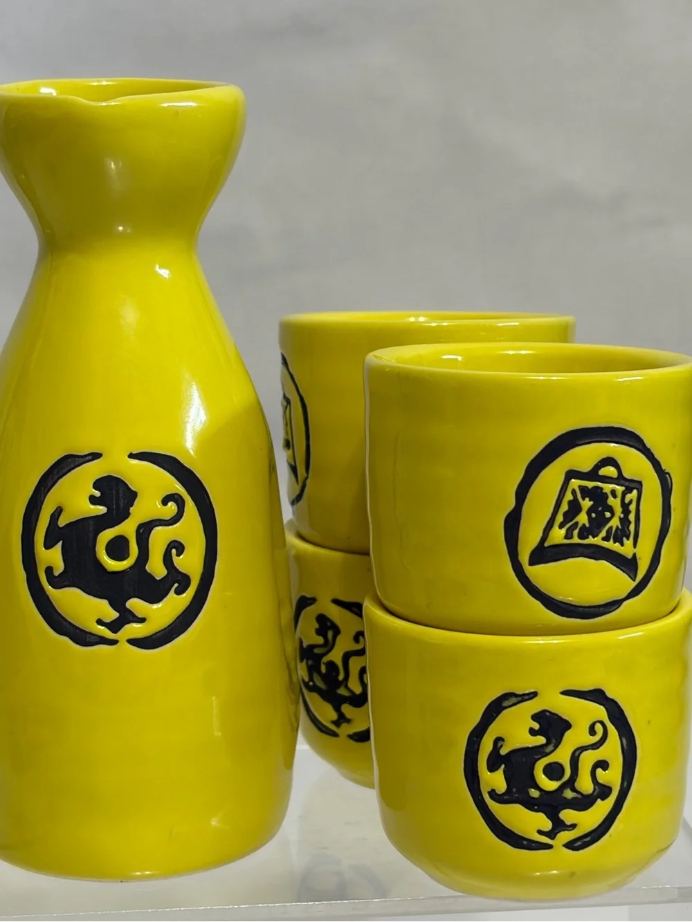 Yellow Ceramic Sake Set Decanter/Carafe with 4 Cups, Made in China
